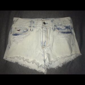 Hollister Jean Shorts!